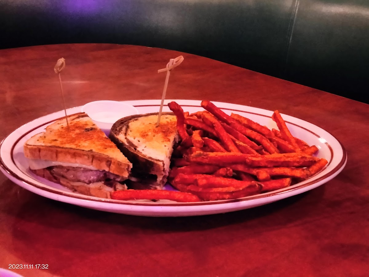 Evergreen Cafe & Racoon Saloon-7